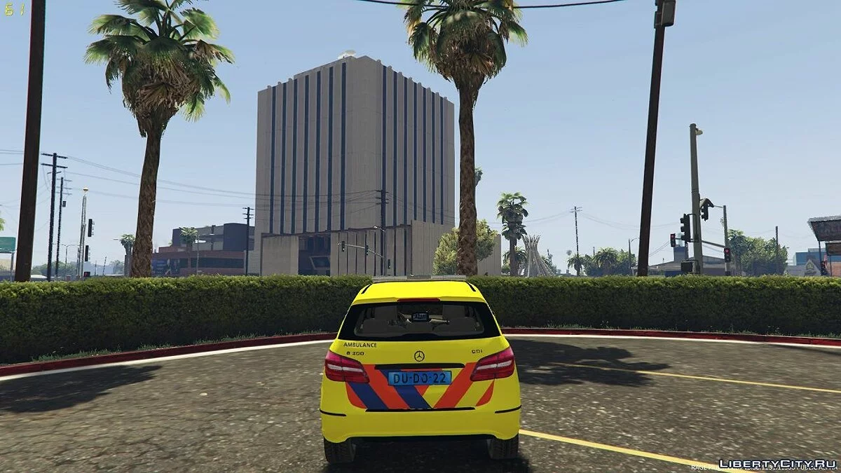 Dutch Ambulance Mercedes B Class 1.0 / GTA 5