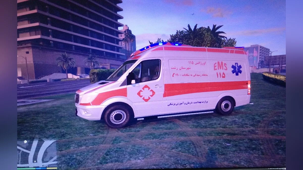 梅赛德斯-奔驰 - 拉什救护车 1.0 / GTA 5