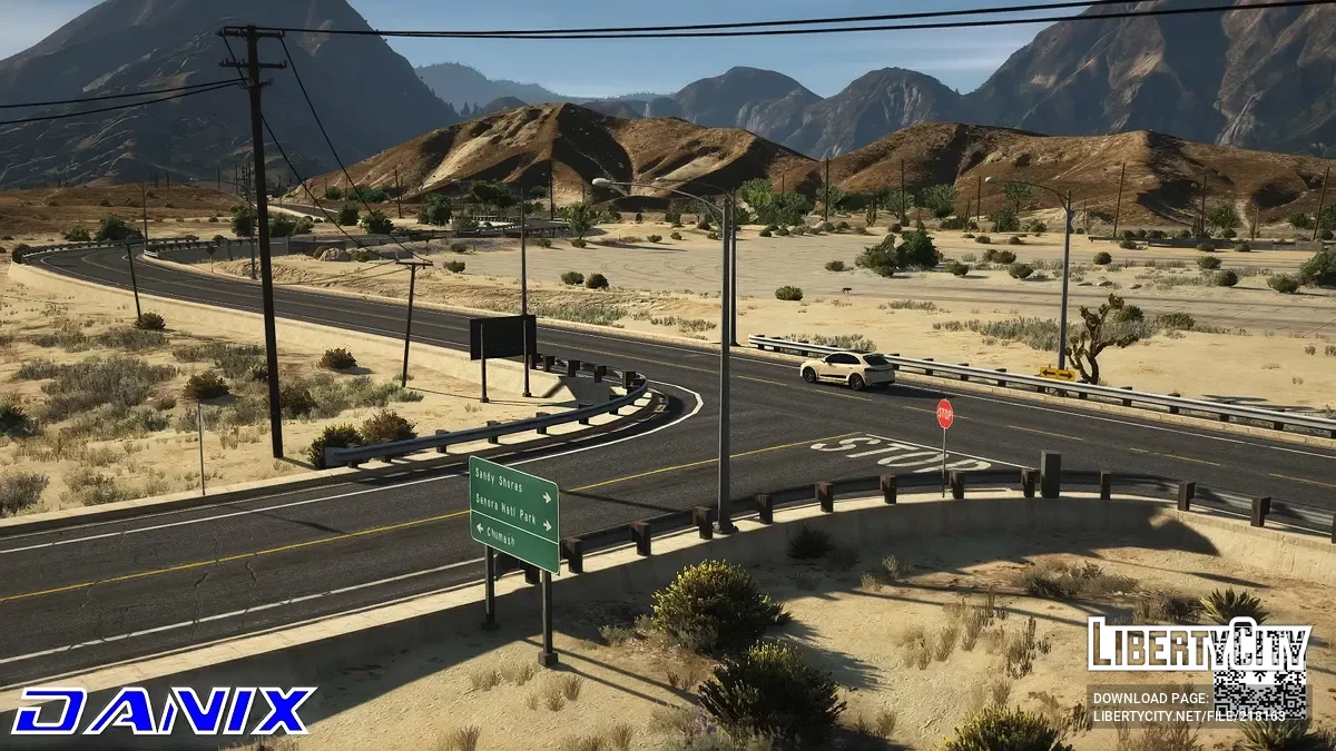 New Grand Senor Road in deserted area / GTA 5