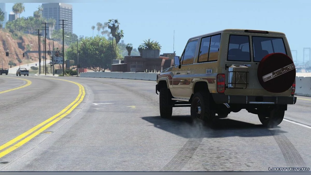 Toyota Land Cruiser Machito 2013 [Añadir | Reemplazar] / GTA 5