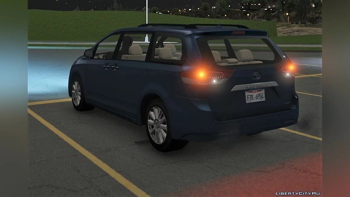 Toyota Sienna Limited 2011 Add-On V1 / GTA 5