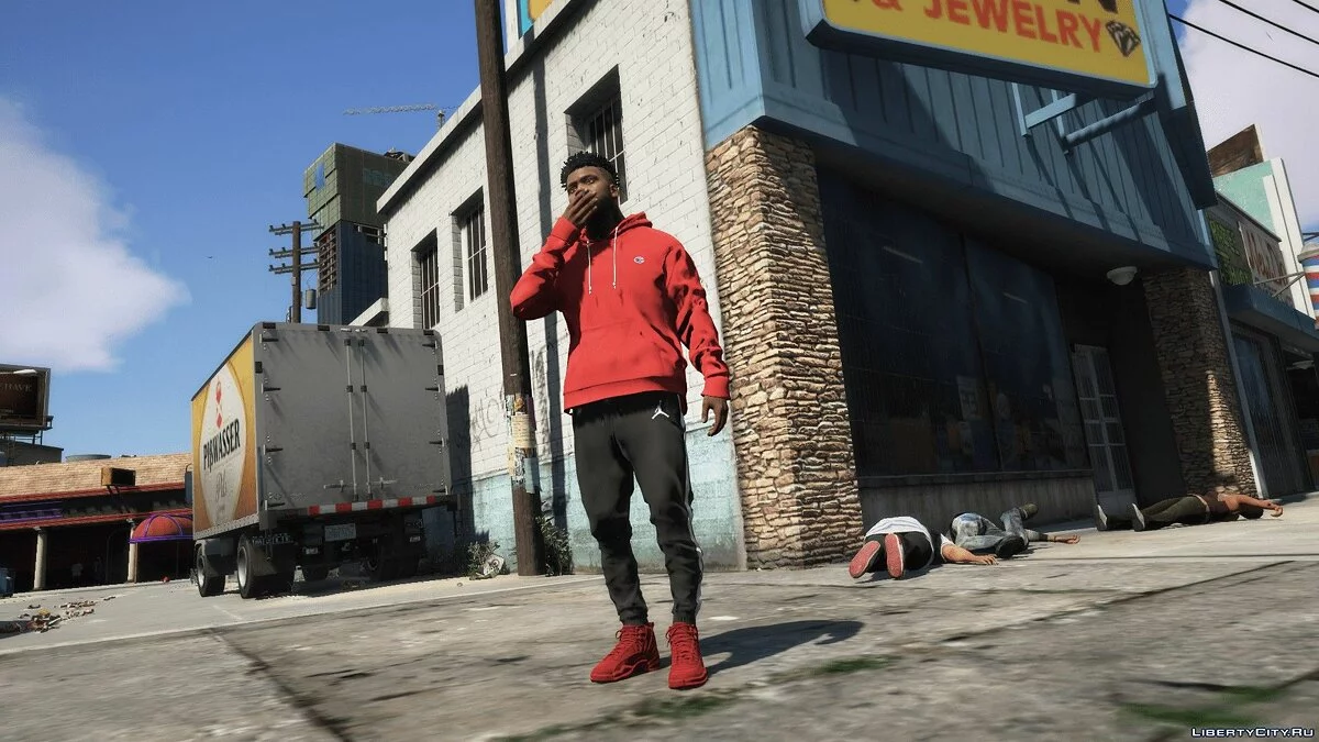 Джоггери з полосками від бренду "Джордан" / GTA 5