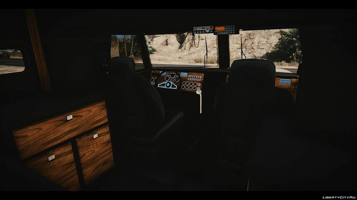 Улучшенный JoBuilt Phantom / GTA 5