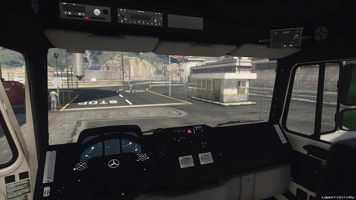 Mercedes-Benz 2014 Unimog 1.0 / GTA 5