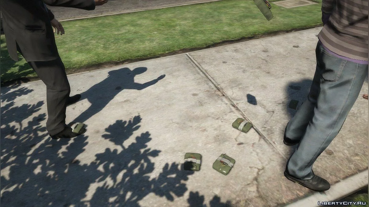 GTA 4 Sticky Bomb / GTA 5