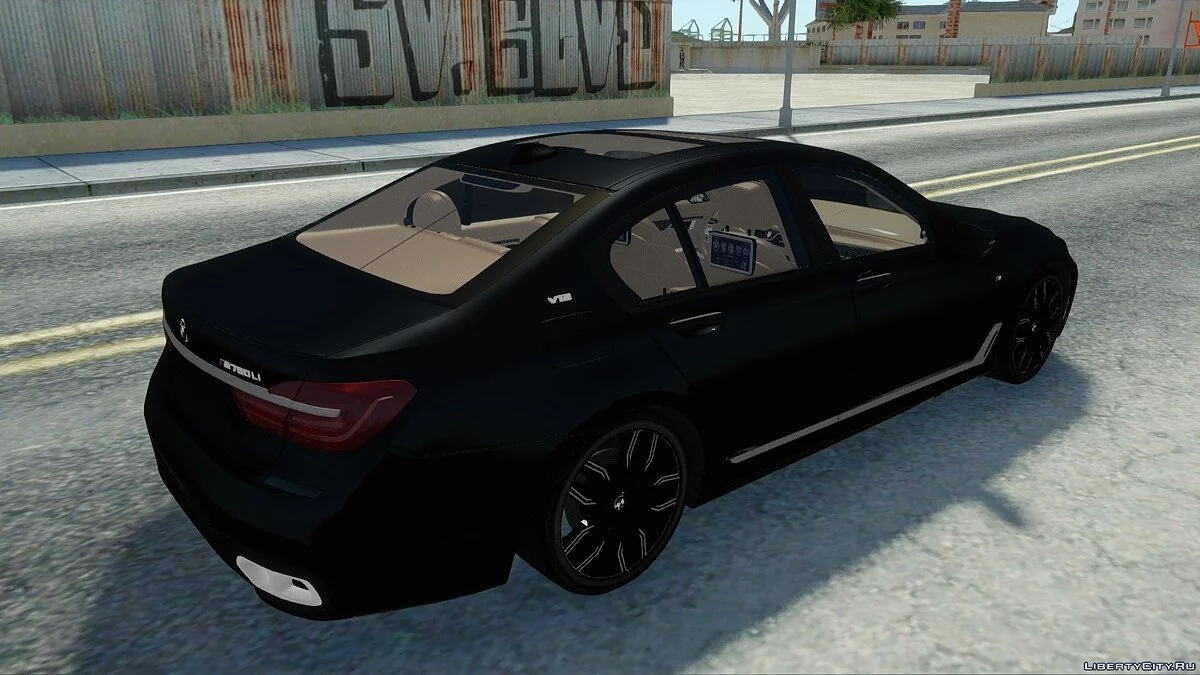 宝马 M760Li xDrive / GTA San Andreas