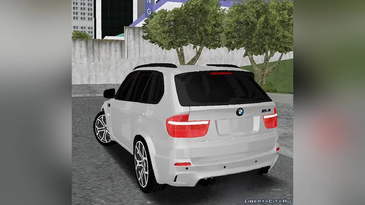 BMW X5M E70 con frontal de M5 E60 / GTA San Andreas