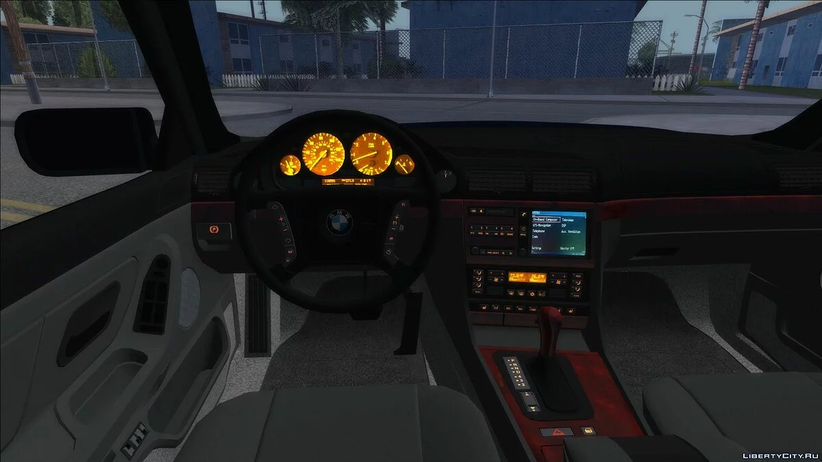 BMW 750i E38 from