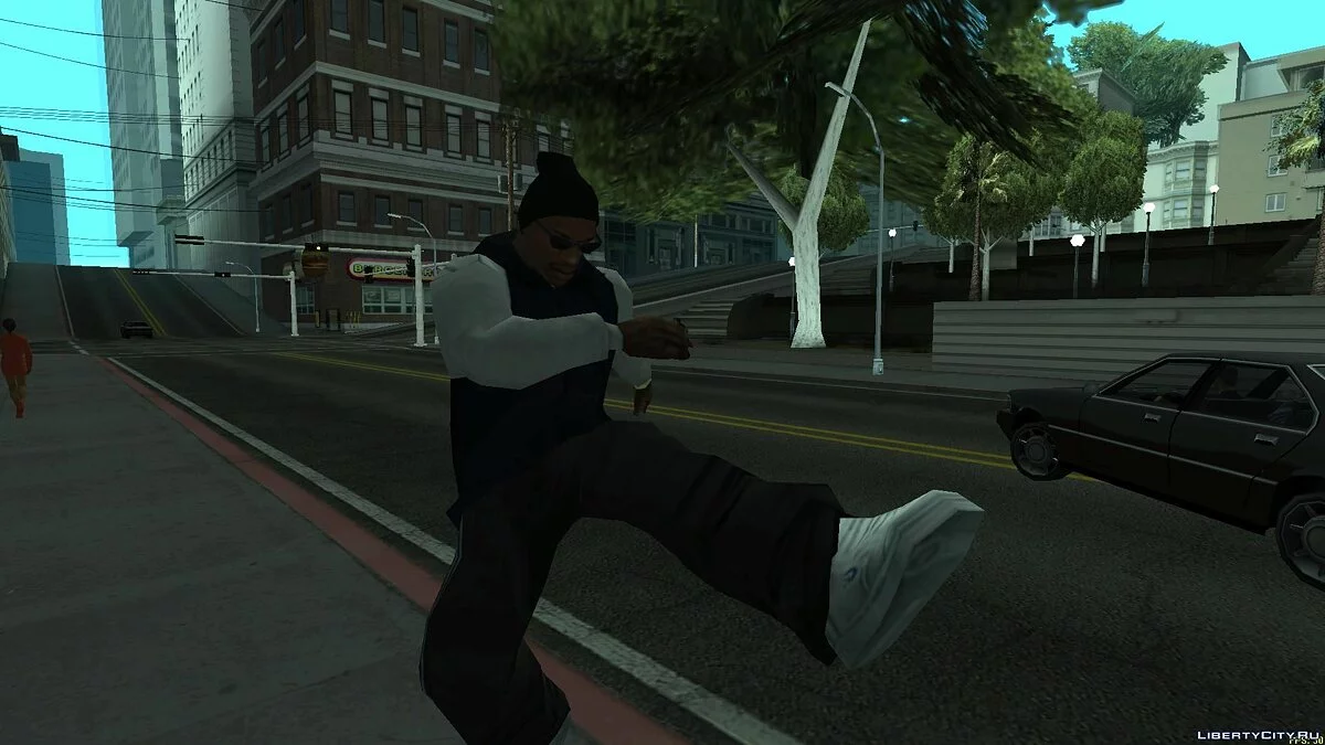 Hoodie Biru dengan Lengan Putih / GTA San Andreas