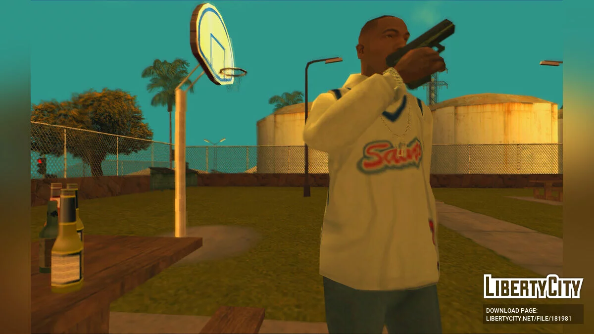 Hoodie with Basketball Jersey / GTA San Andreas
