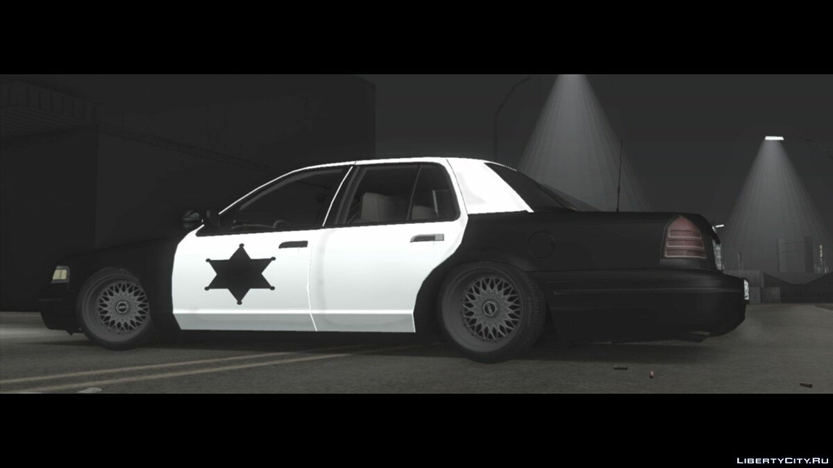 Ford Crown Victoria stance