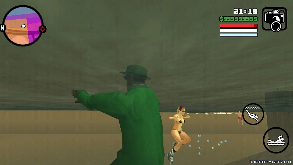 На пляжах люди плавають у воді / GTA San Andreas (iOS, Android)