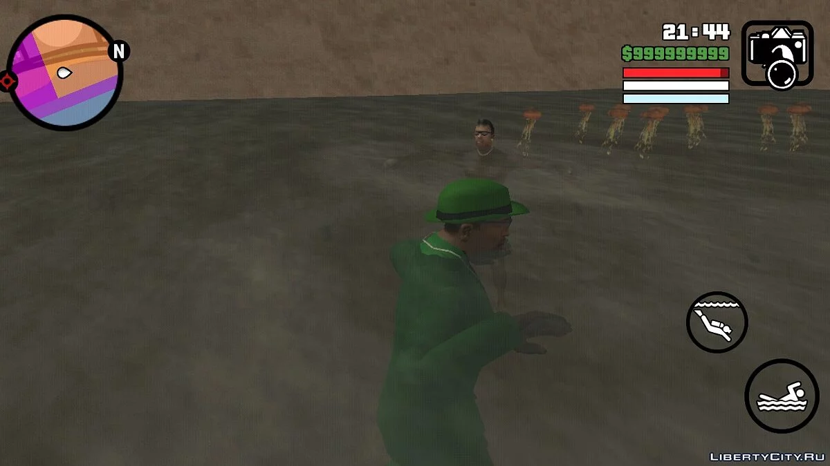 На пляжах люди плавають у воді / GTA San Andreas (iOS, Android)