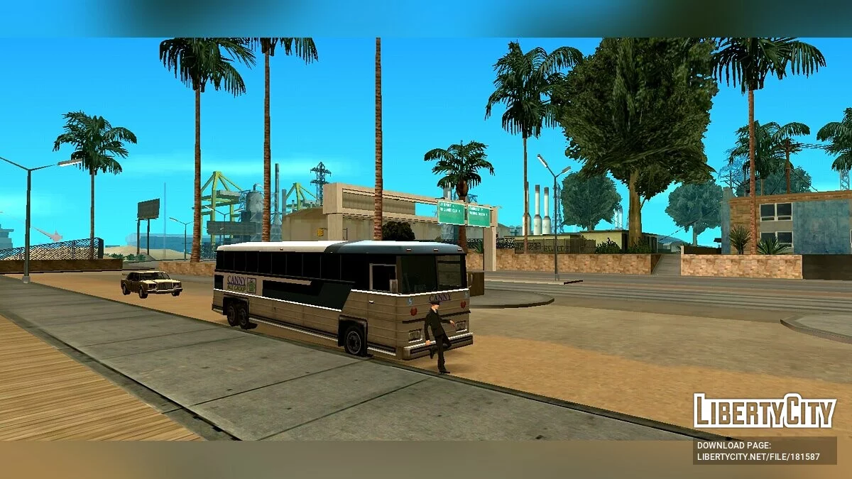 People on the beach / GTA San Andreas (iOS, Android)