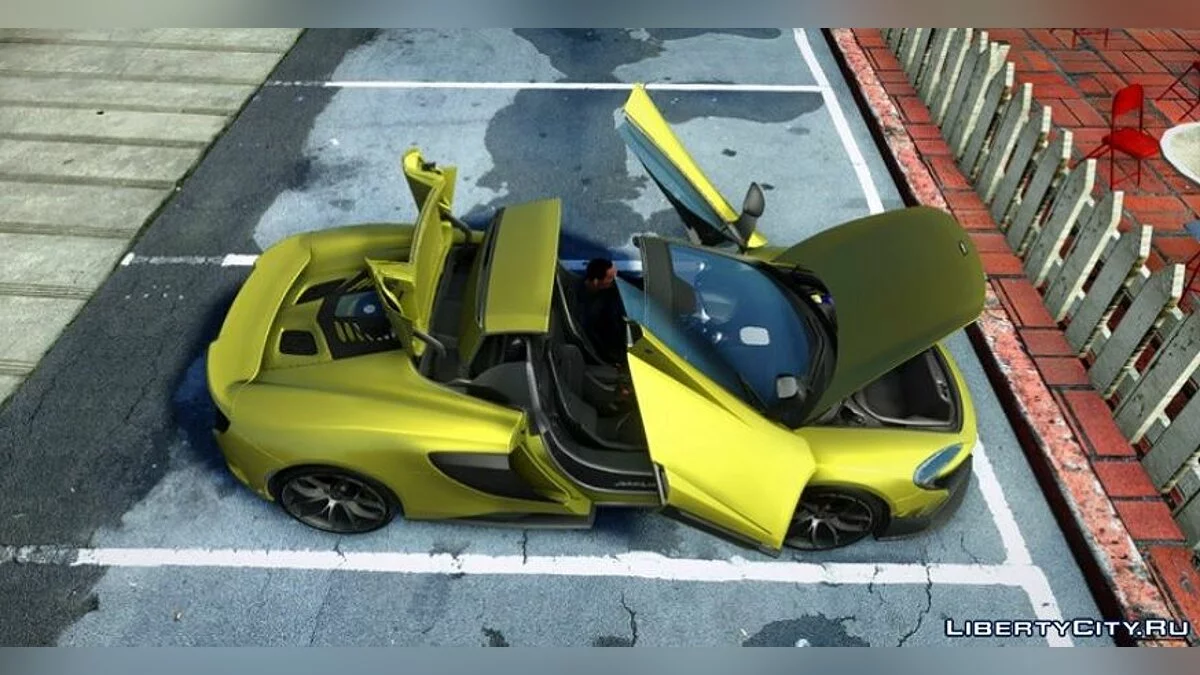 2016 McLaren 675LT Spider / GTA San Andreas