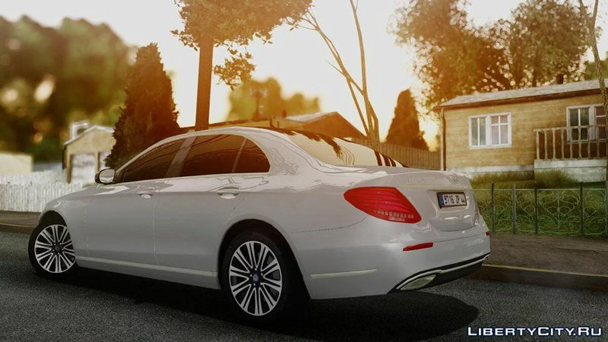 Mercedes Benz E Class 2016 / GTA San Andreas