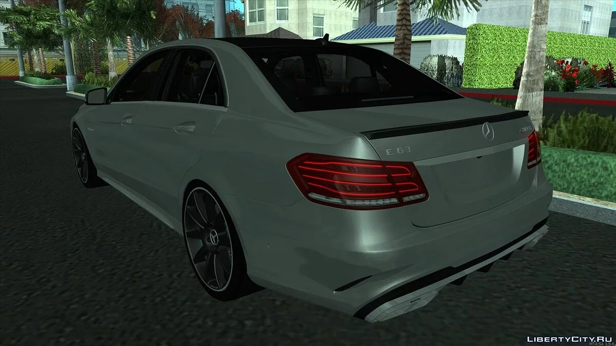 مرسيدس بنز W212 E63S / جي تي إيه سان أندرياس