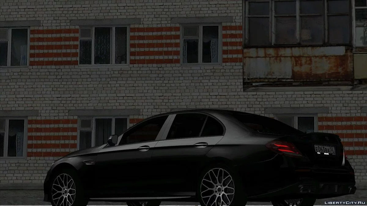 Mercedes-Benz E63s Brabus 700 / GTA San Andreas