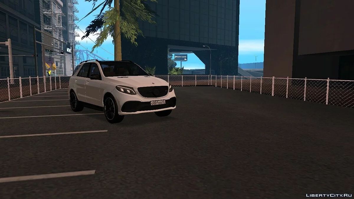 Mercedes-Benz GLE63 com modificação (CCD) / GTA San Andreas