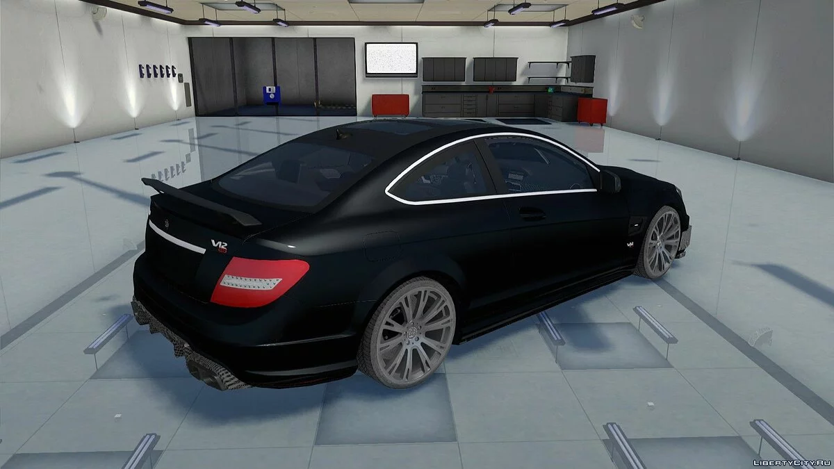 Mercedes-Benz C63 AMG Brabus Bullit 800 V12 / GTA San Andreas