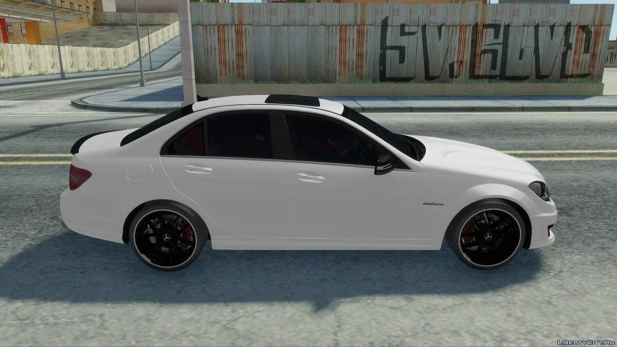 梅赛德斯-奔驰 C63 W204 / GTA San Andreas