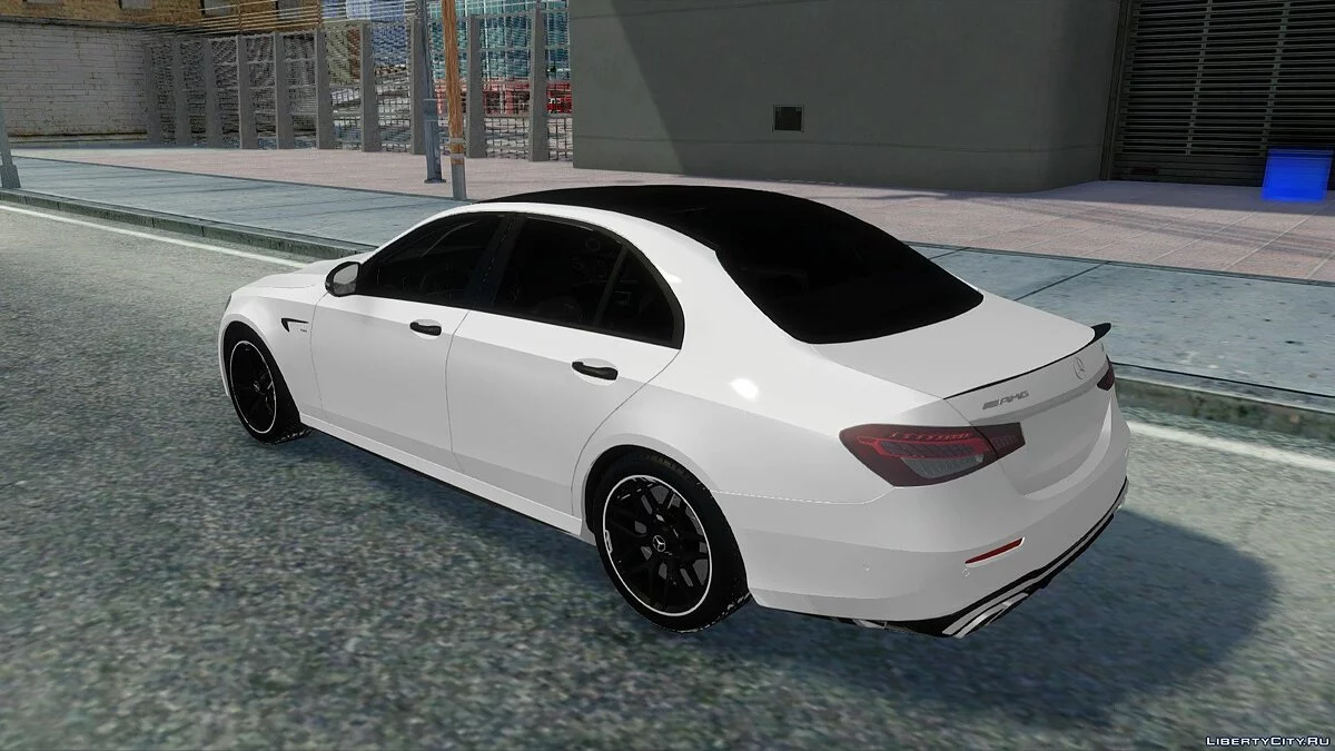مرسيدس-بنز AMG E63s / جي تي إيه سان أندرياس