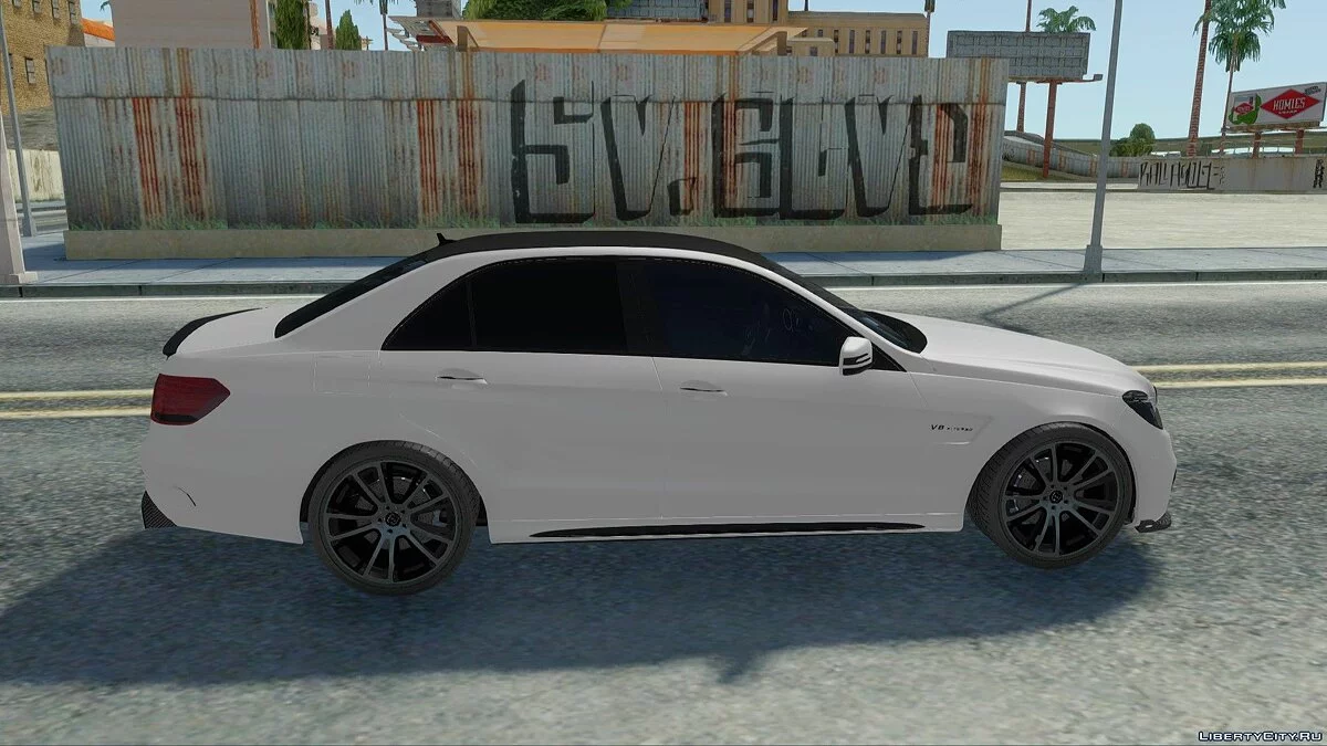 Mercedes-Benz E63 BRABUS 850 / GTA San Andreas
