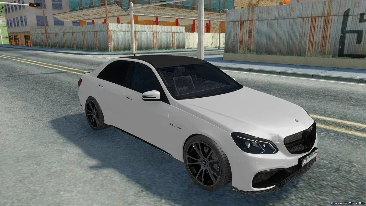Mercedes-Benz E63 BRABUS 850 / GTA San Andreas