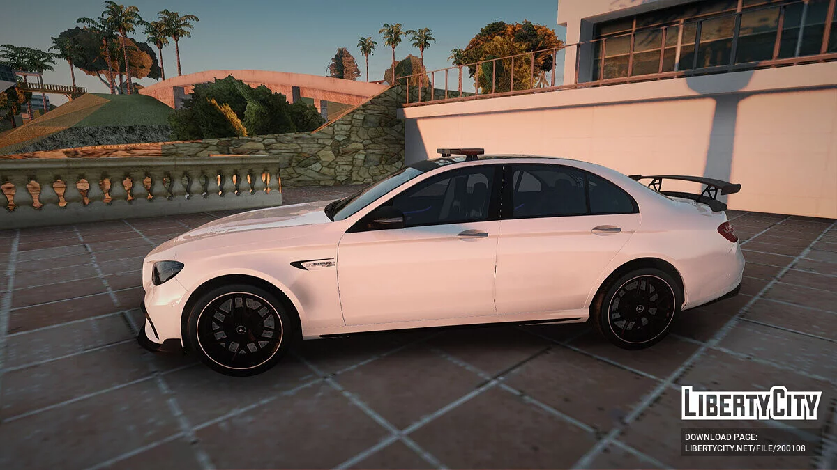 Mercedes-Benz E63 S W213 / GTA San Andreas