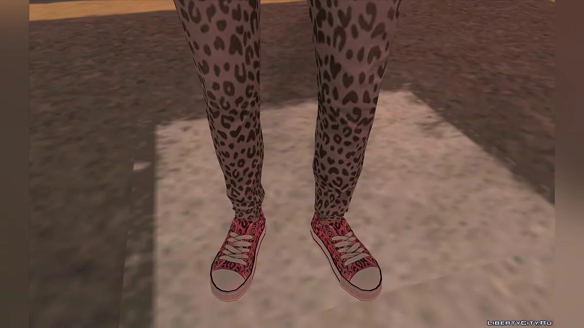 Skin aleatorio de chica de GTA Online #4 / GTA San Andreas