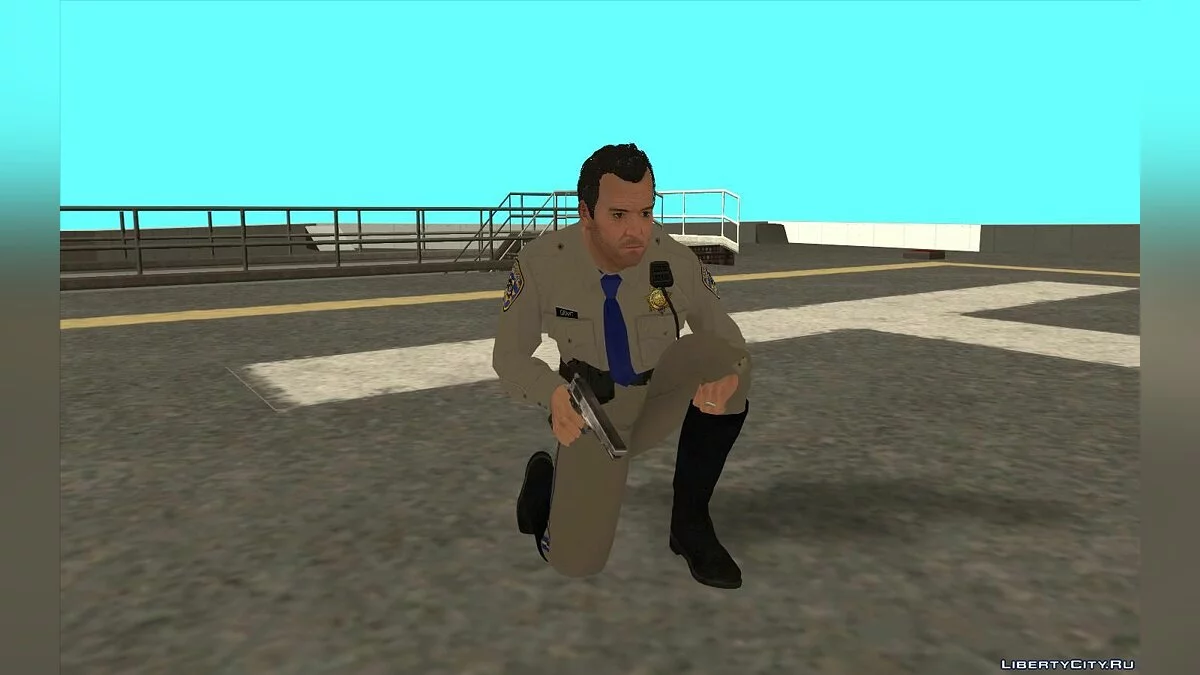 Michael from GTA 5 in Cop Uniform / GTA San Andreas