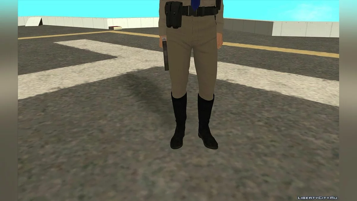 Michael from GTA 5 in Cop Uniform / GTA San Andreas