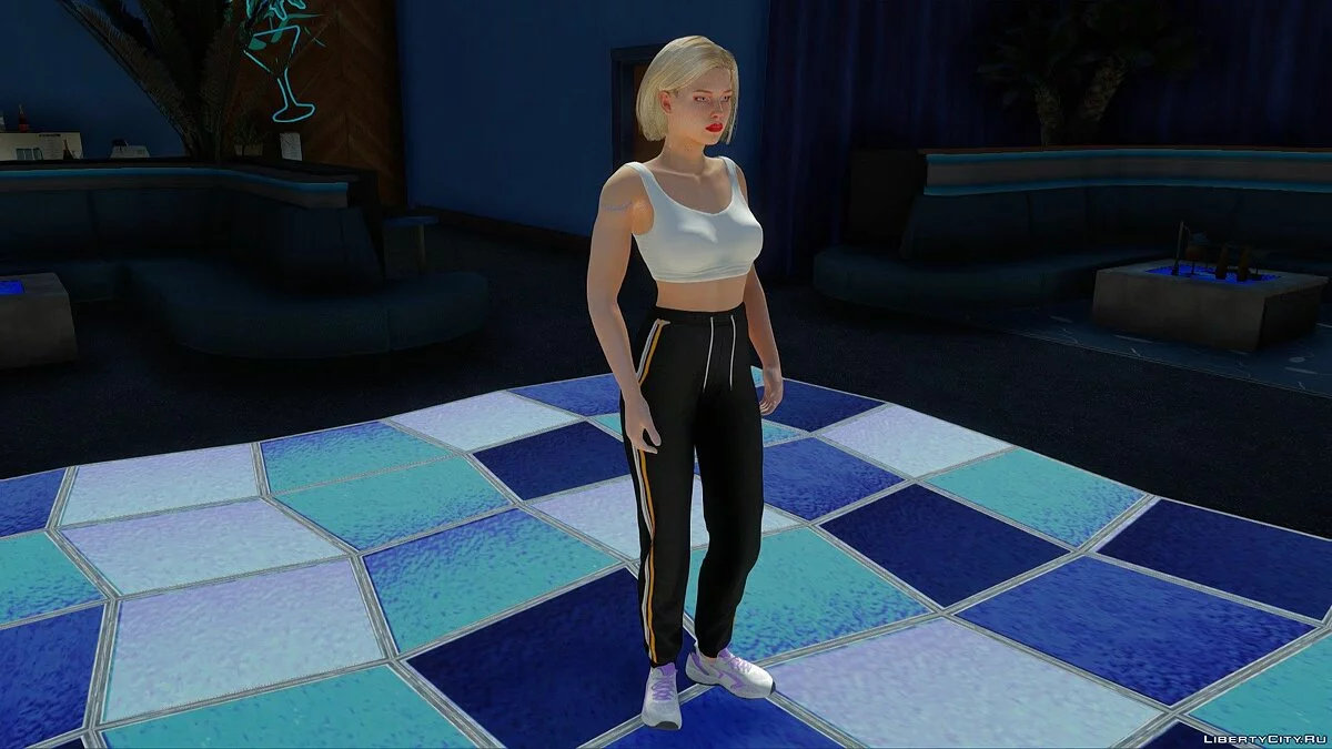Giselle Miller dalam setelan olahraga / GTA San Andreas