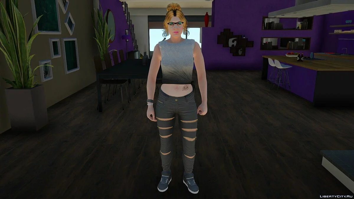 Випадковий скин дівчини Outher 3 з GTA Online / GTA San Andreas