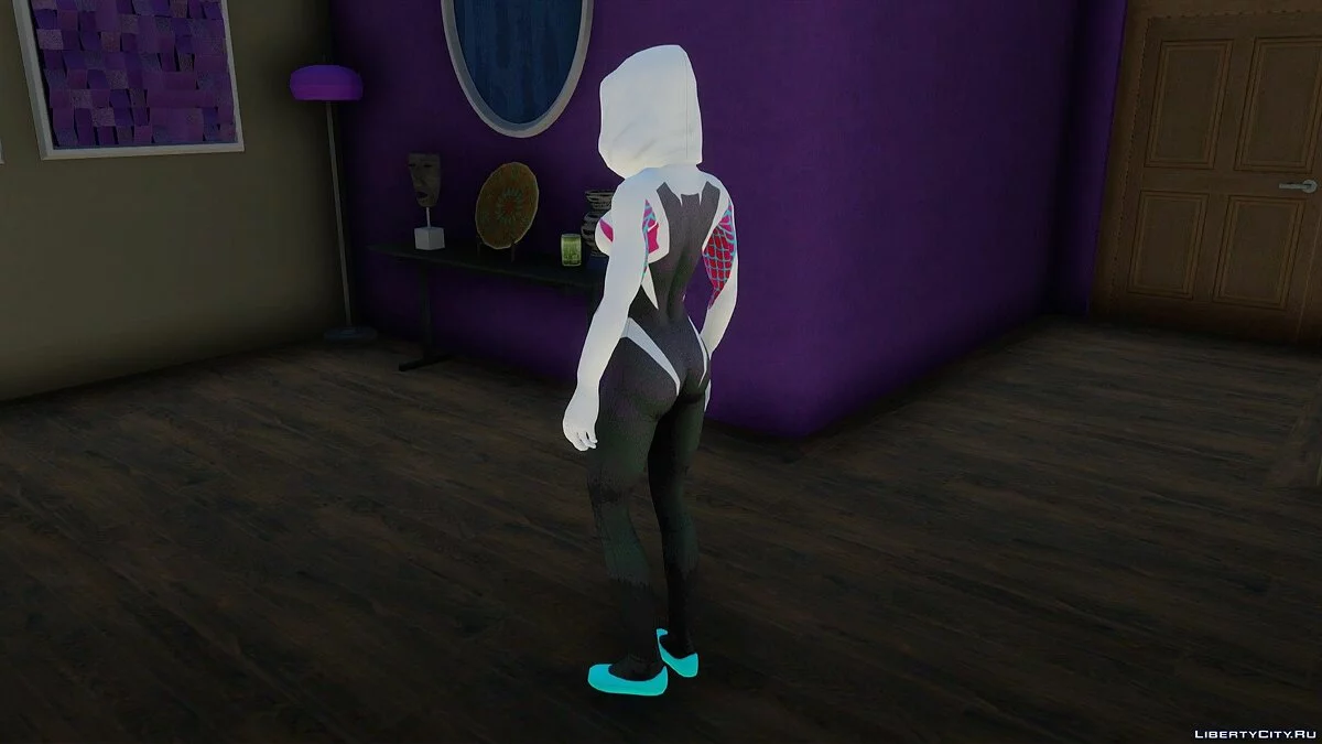 Spider Gwen dari Marvel Heroes / GTA San Andreas