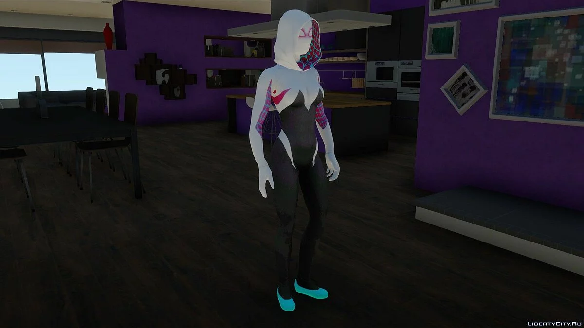 Spider Gwen dari Marvel Heroes / GTA San Andreas