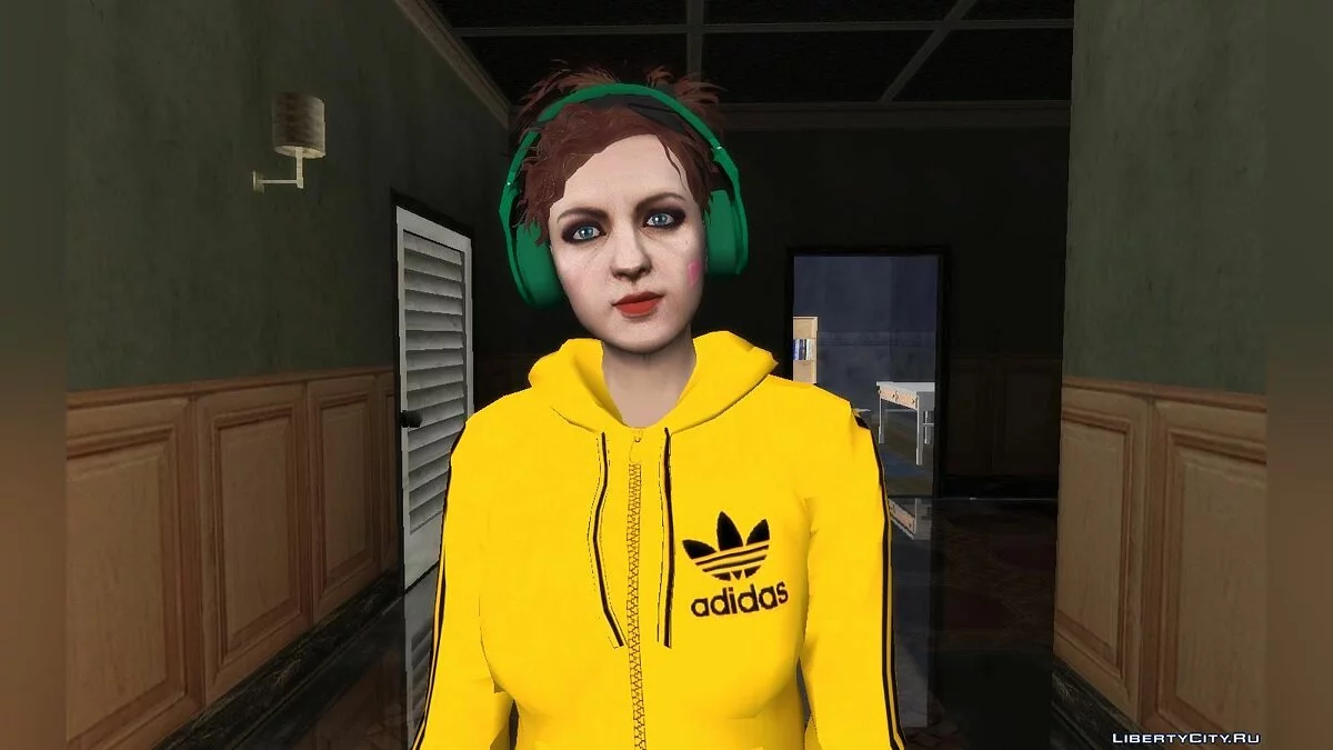 Рандомный скин девушки из GTA Online (В спортивном костюме Адидас) / GTA San Andreas