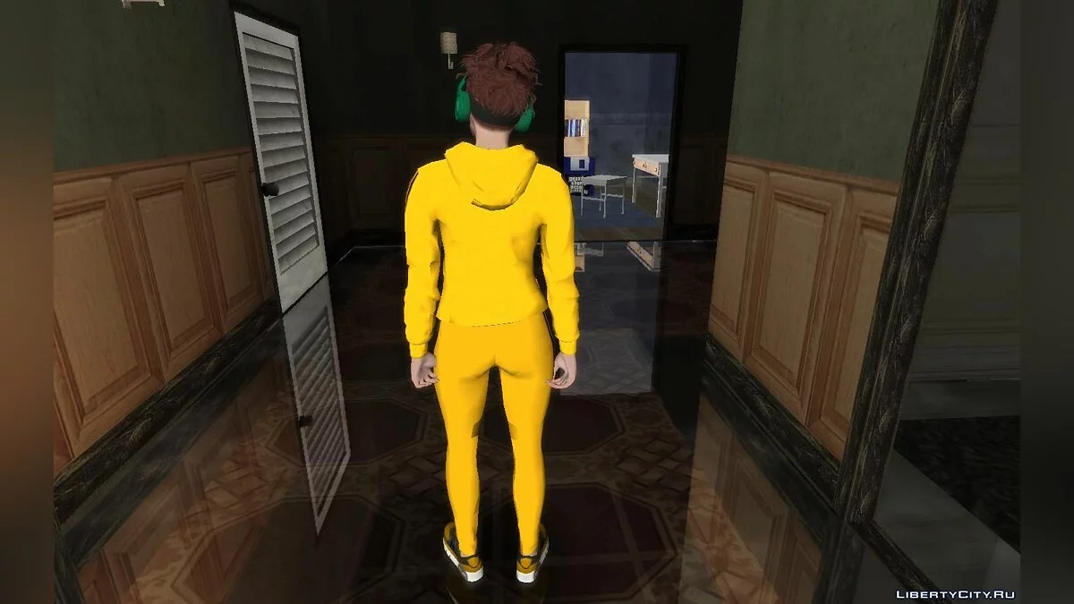 Рандомный скин девушки из GTA Online (В спортивном костюме Адидас) / GTA San Andreas