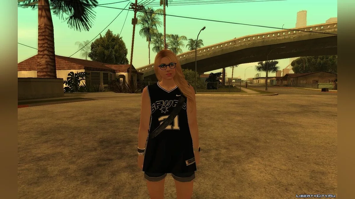 Zufälliger weiblicher Skin aus GTA Online #4 (In San Antonio Spurs-Form) / GTA San Andreas