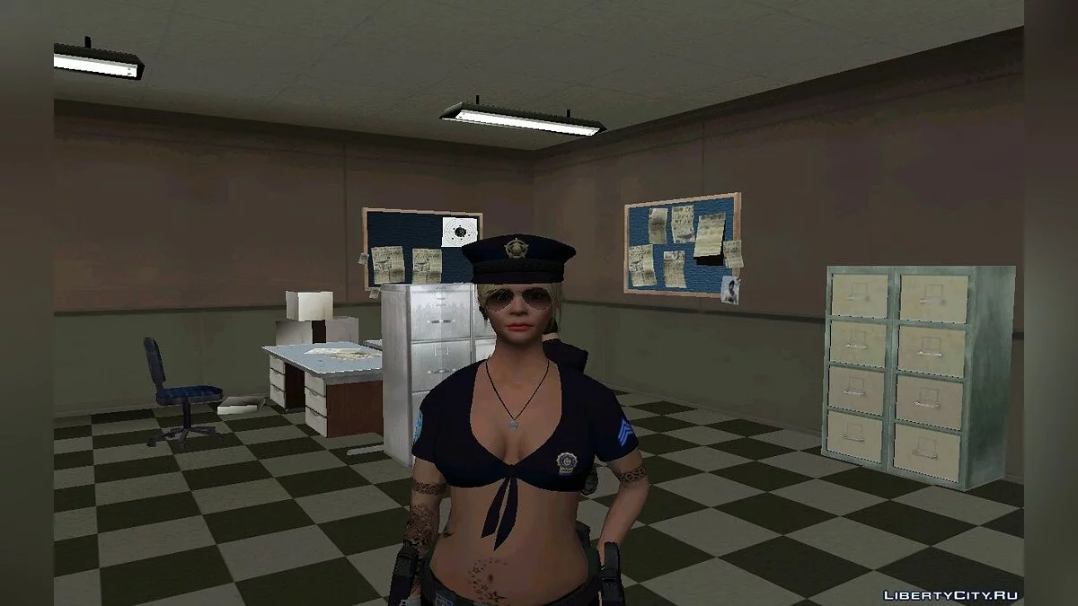 Tracey De Santa dari GTA 5 dalam bentuk polisi V1 / GTA San Andreas