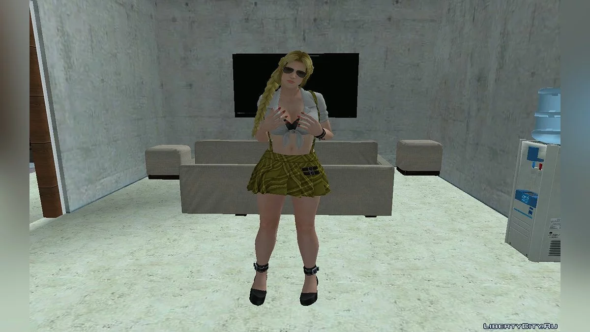Helena Douglas de DOA en uniforme scolaire / GTA San Andreas