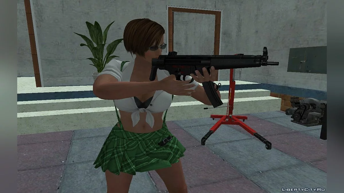 Lisa Hamilton de DOA en uniforme scolaire / GTA San Andreas