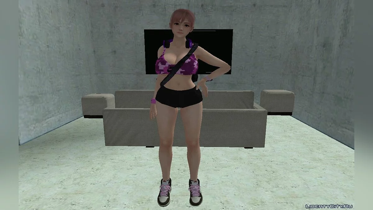 Honoka im Fitnessstudio (Ich bin ein Kämpfer) / GTA San Andreas