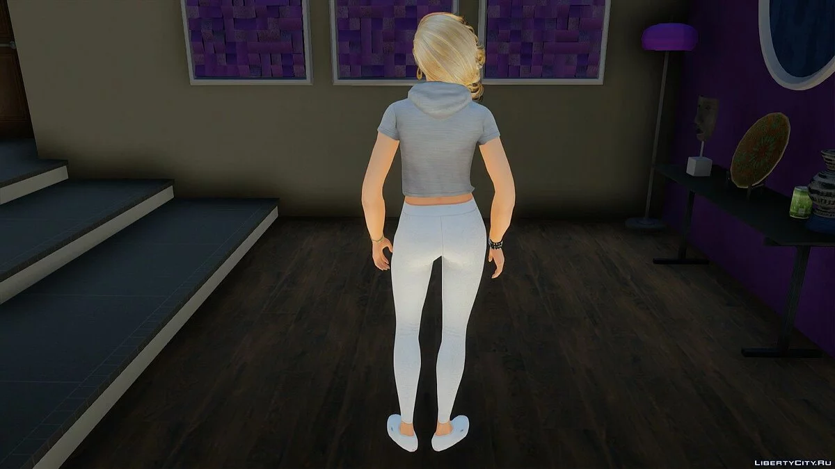 لانا في ملابس رياضية من Sims 4 / جي تي إيه سان أندرياس