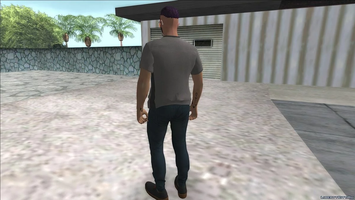 Personagem com maquiagem e óculos de GTA Online / GTA San Andreas