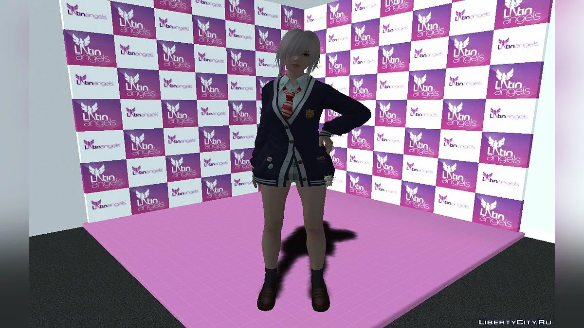 Luna en uniforme scolaire / GTA San Andreas