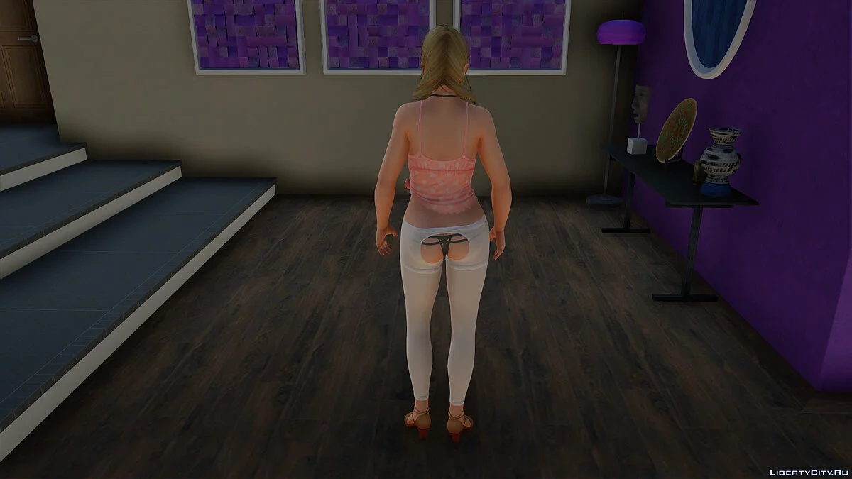 Mónica en ropa de calle / GTA San Andreas