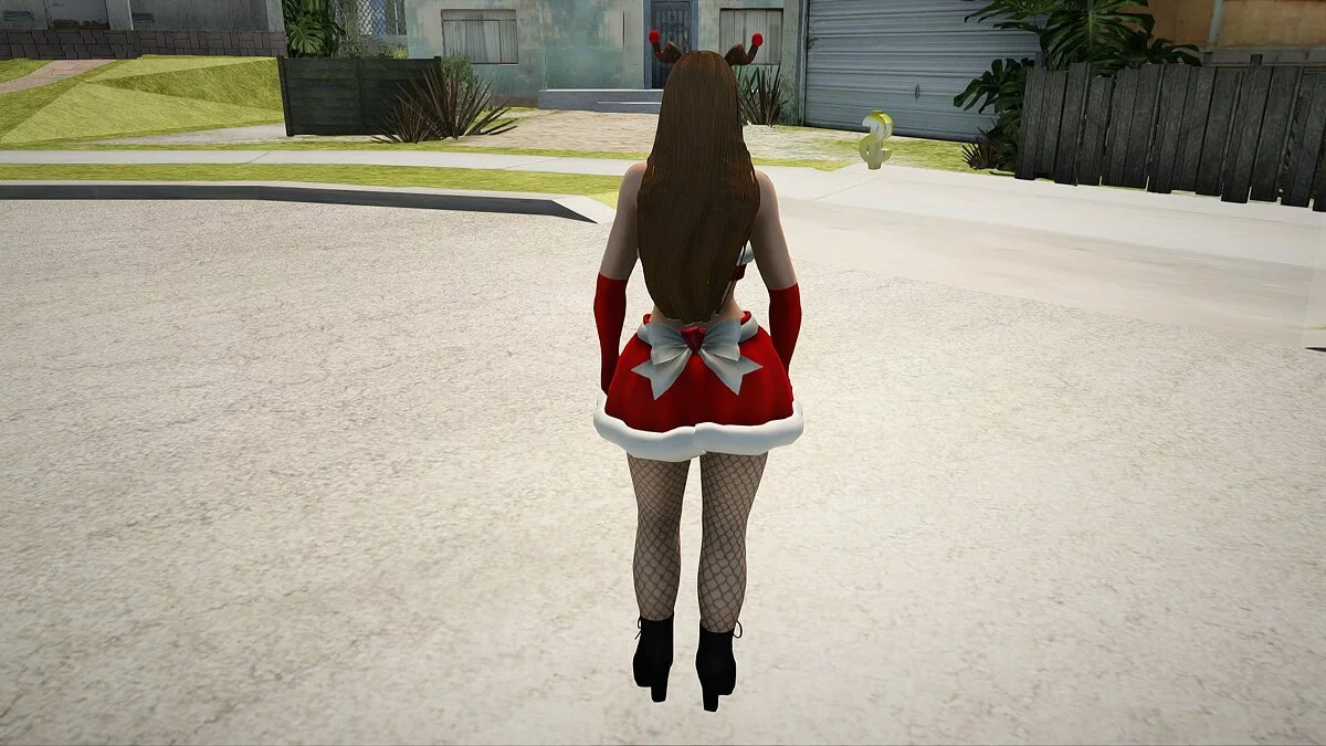 Girl in a Christmas costume / GTA San Andreas