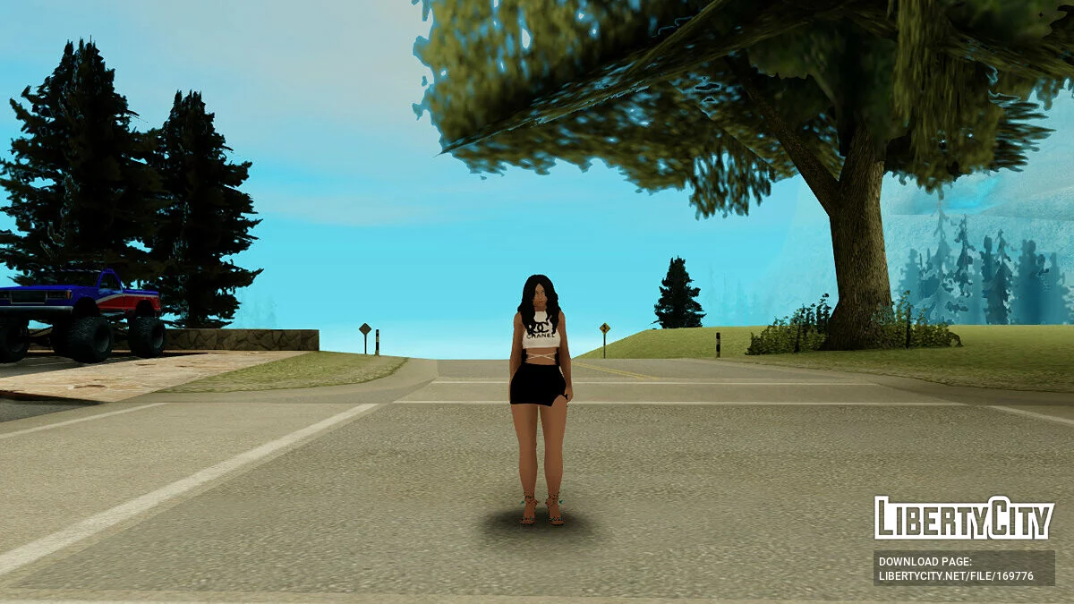 Дівчина в одязі Chanel / GTA San Andreas