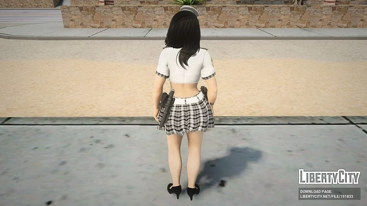 Momiji dalam kostum polisi / GTA San Andreas